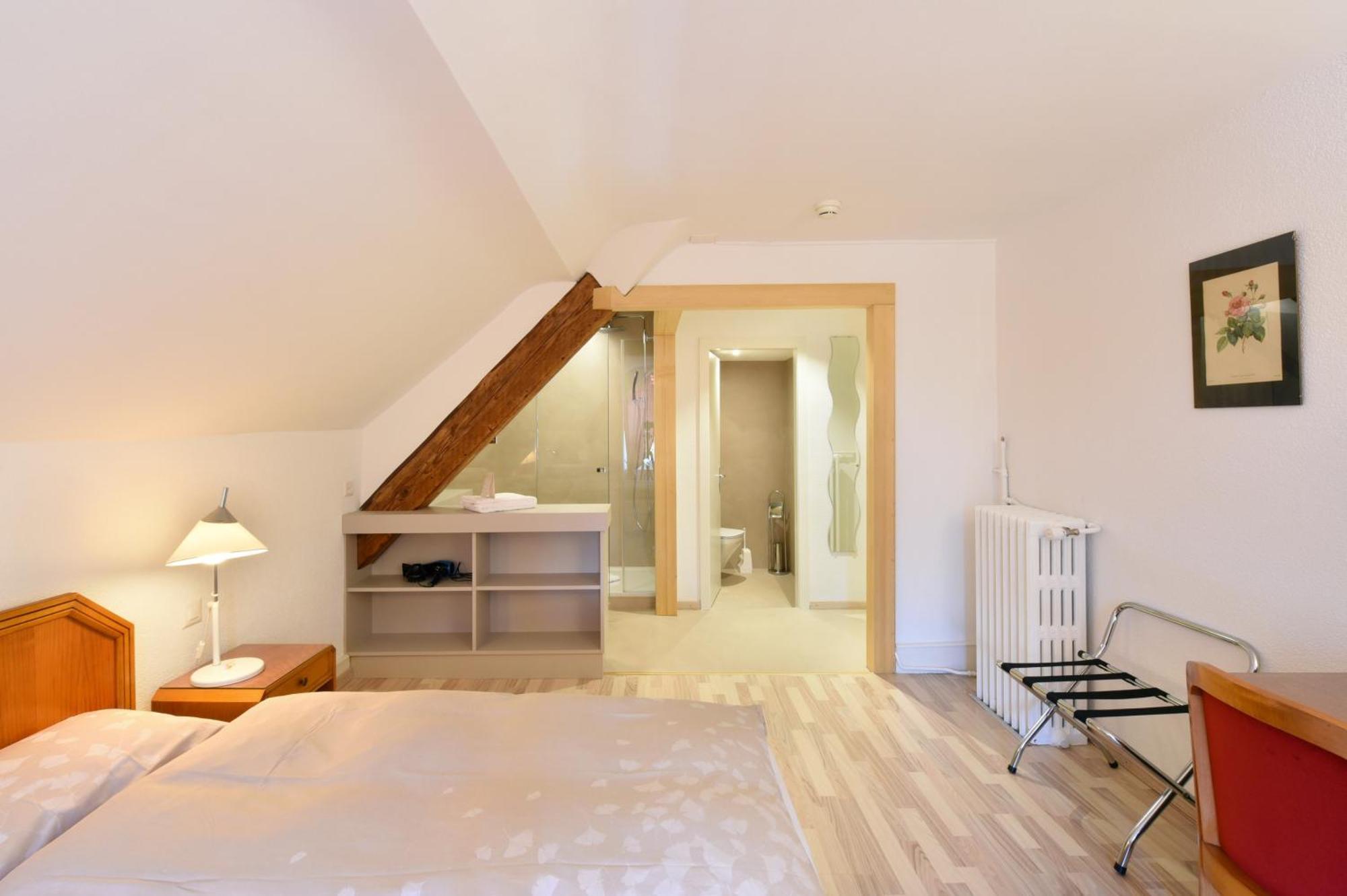 Couvet Hotel De L'Aigle חדר תמונה