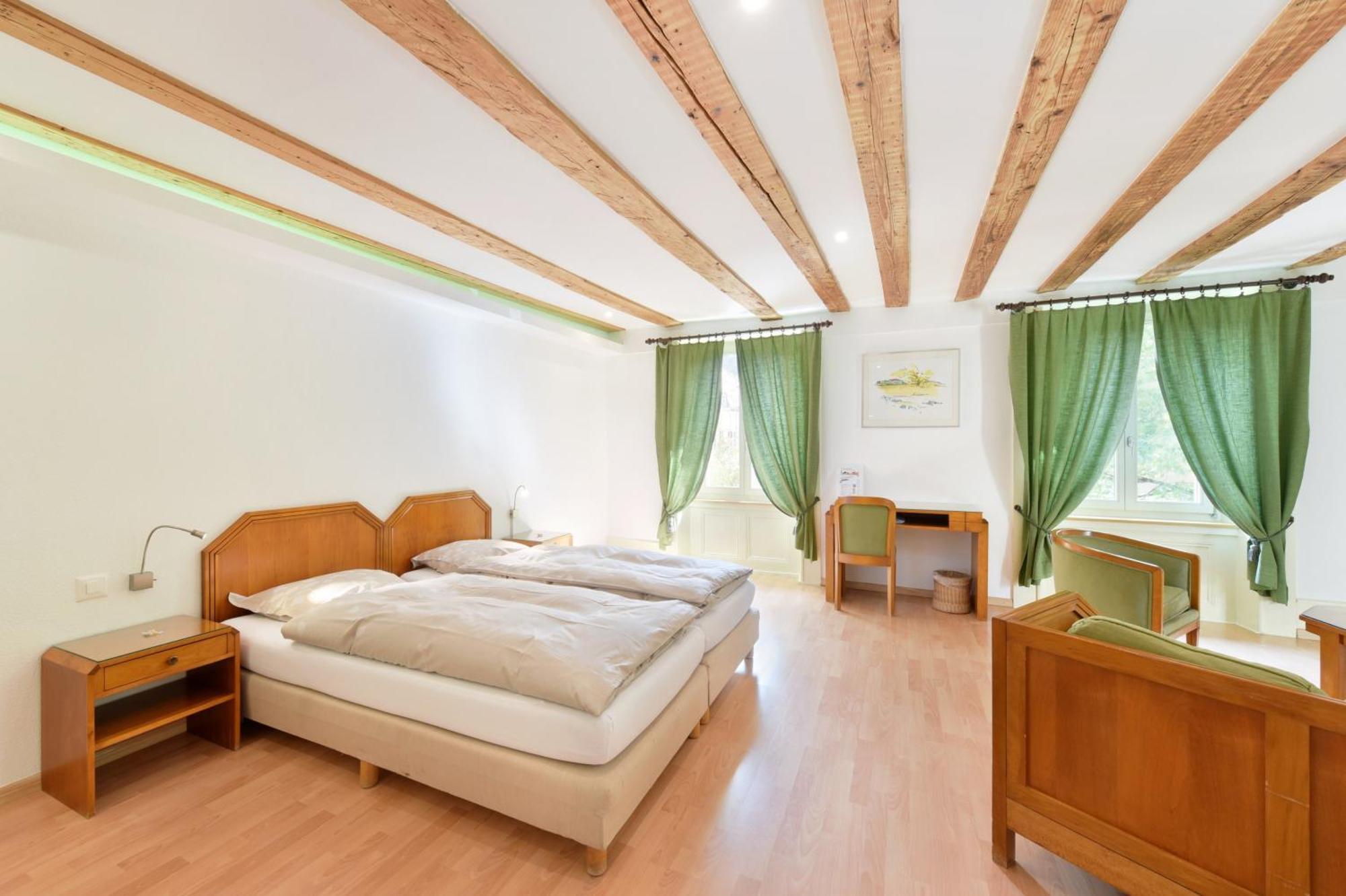 Couvet Hotel De L'Aigle חדר תמונה