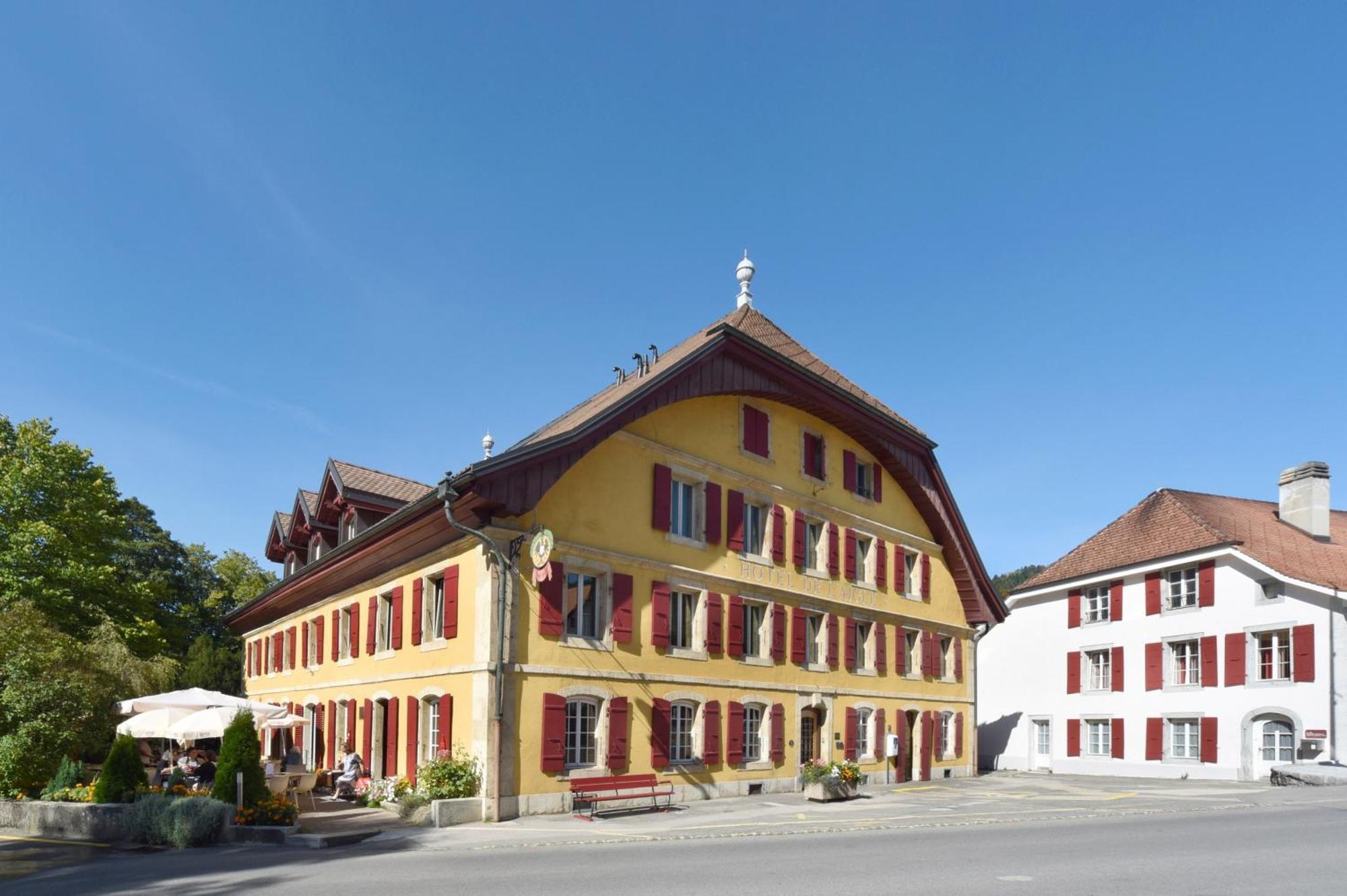 Couvet Hotel De L'Aigle מראה חיצוני תמונה
