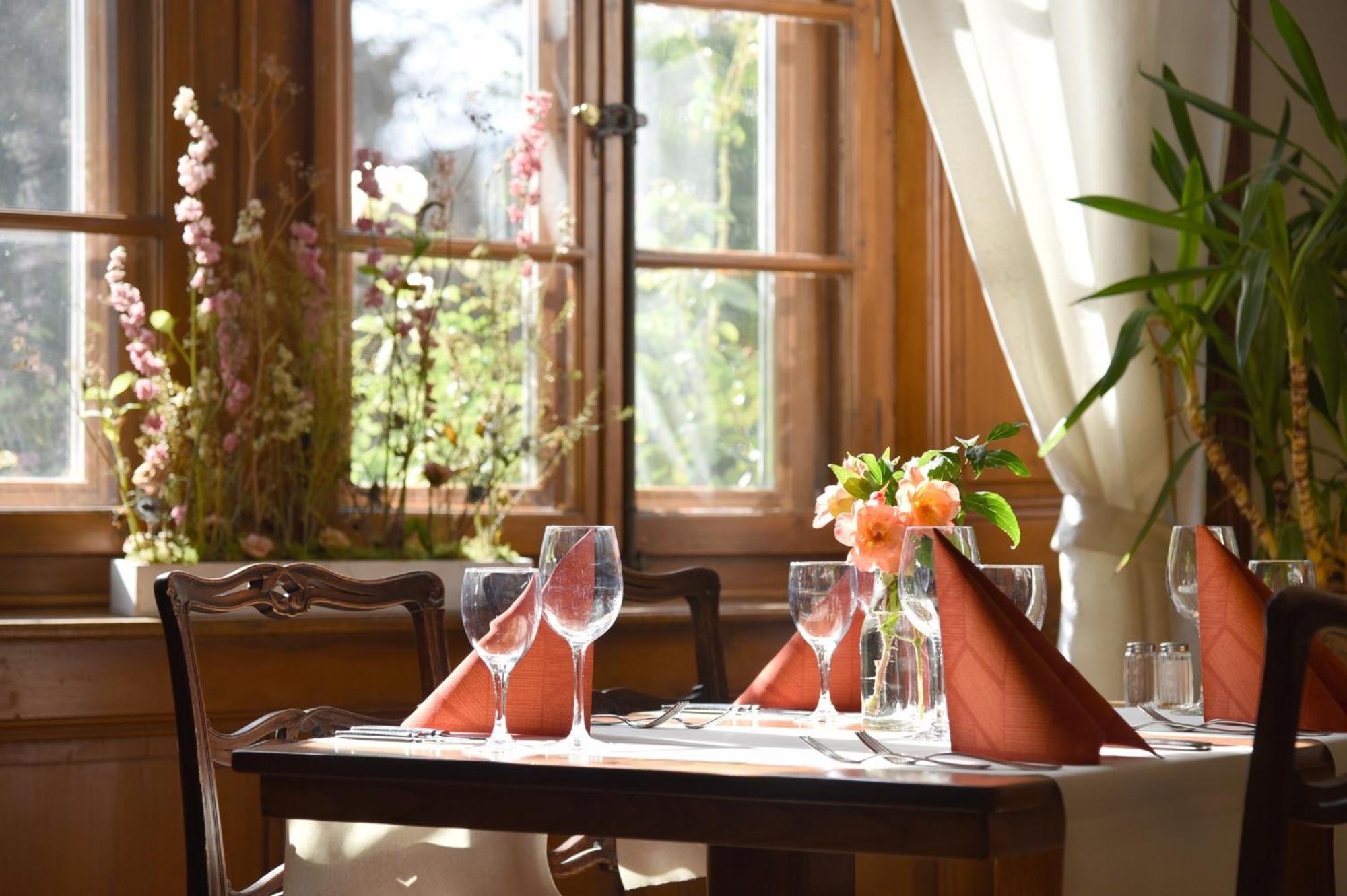 Couvet Hotel De L'Aigle מראה חיצוני תמונה
