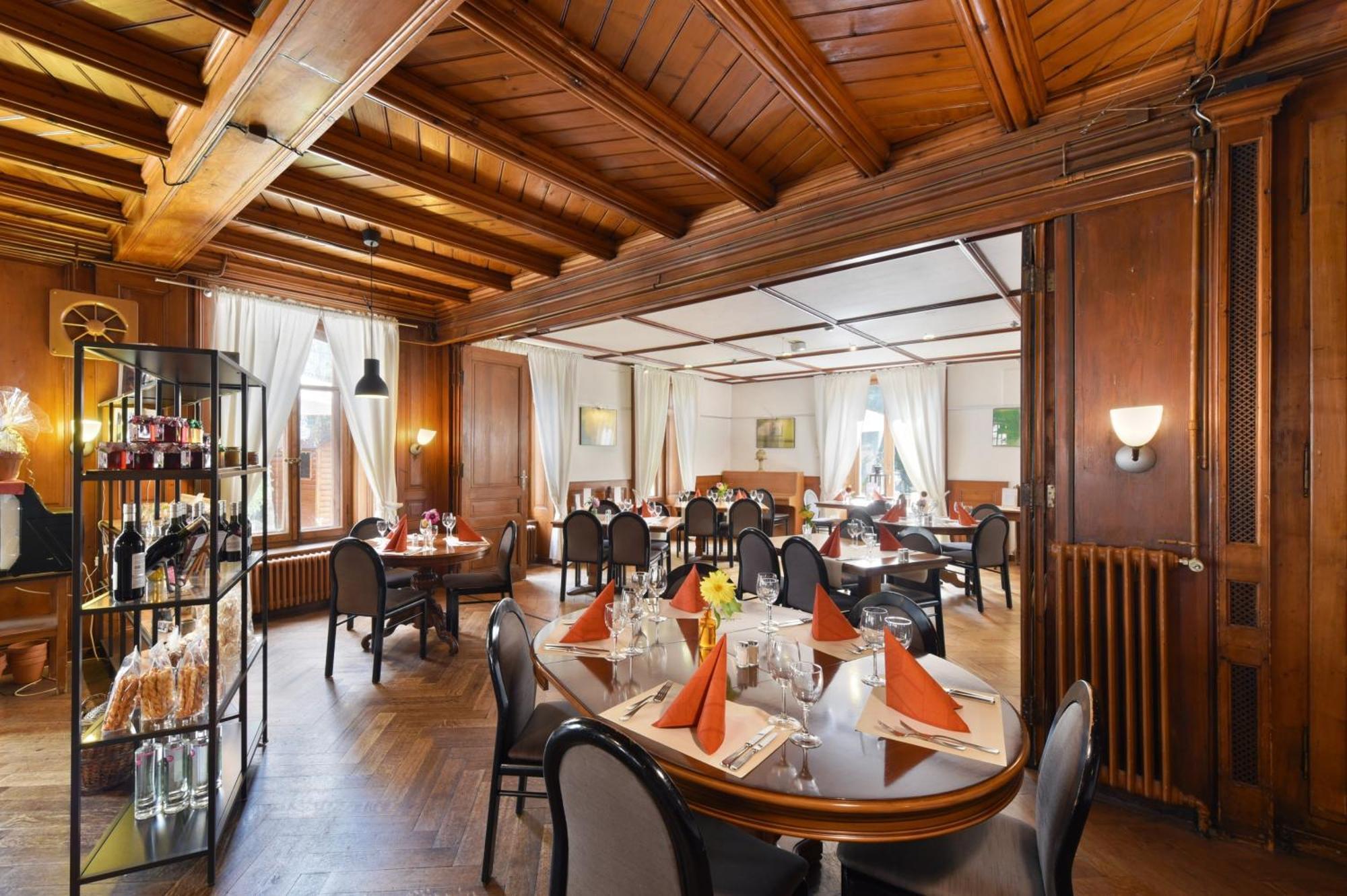 Couvet Hotel De L'Aigle מראה חיצוני תמונה